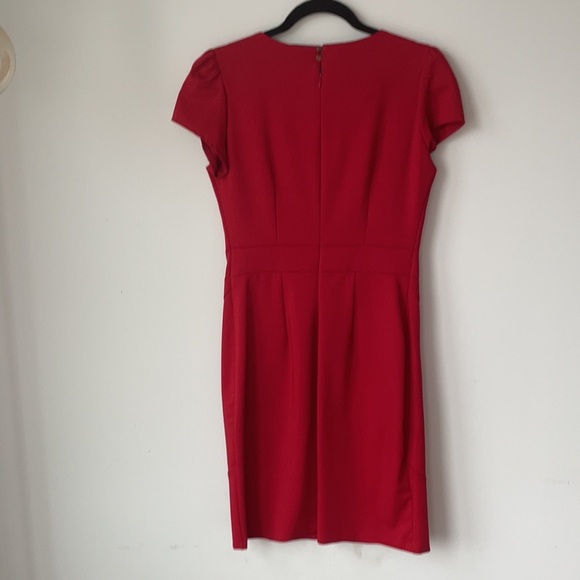 Red modest dress size 4 to 6 - Picture 5 of 5
